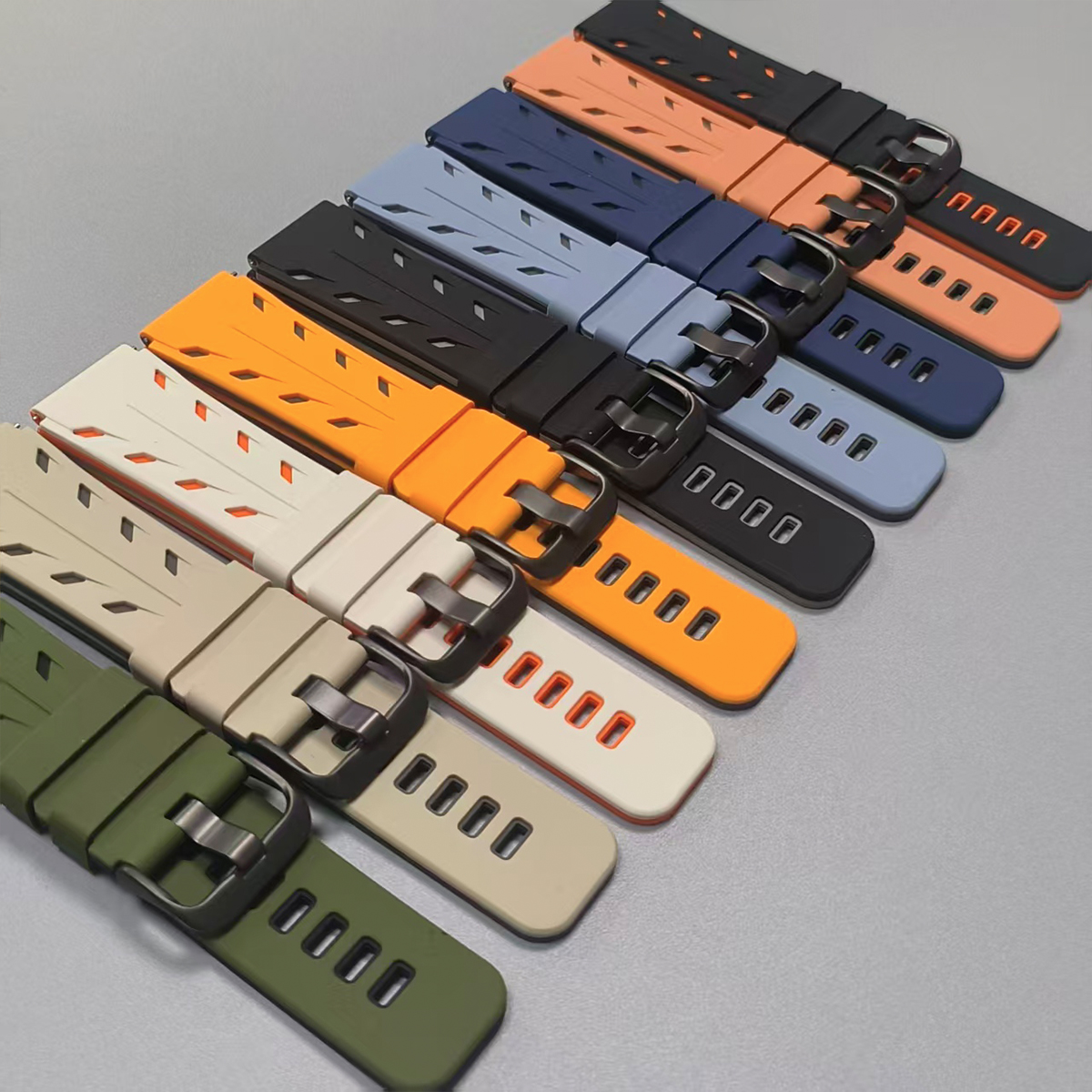 22mm Silicone Strap For POLAR  - مراجعة Titan Watches Smartwatch وسعره