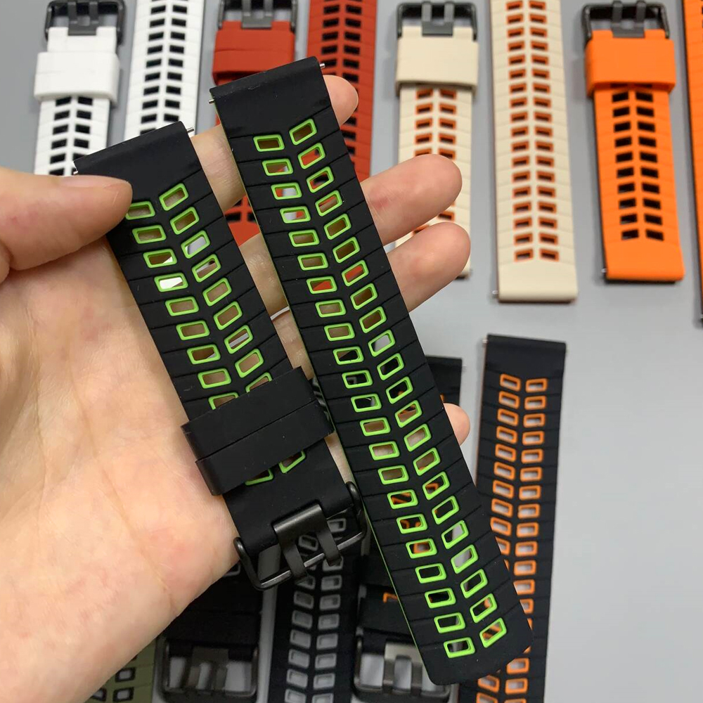 Silicone Smart Soft Strap For  - مراجعة Titan Watches Smartwatch وسعره