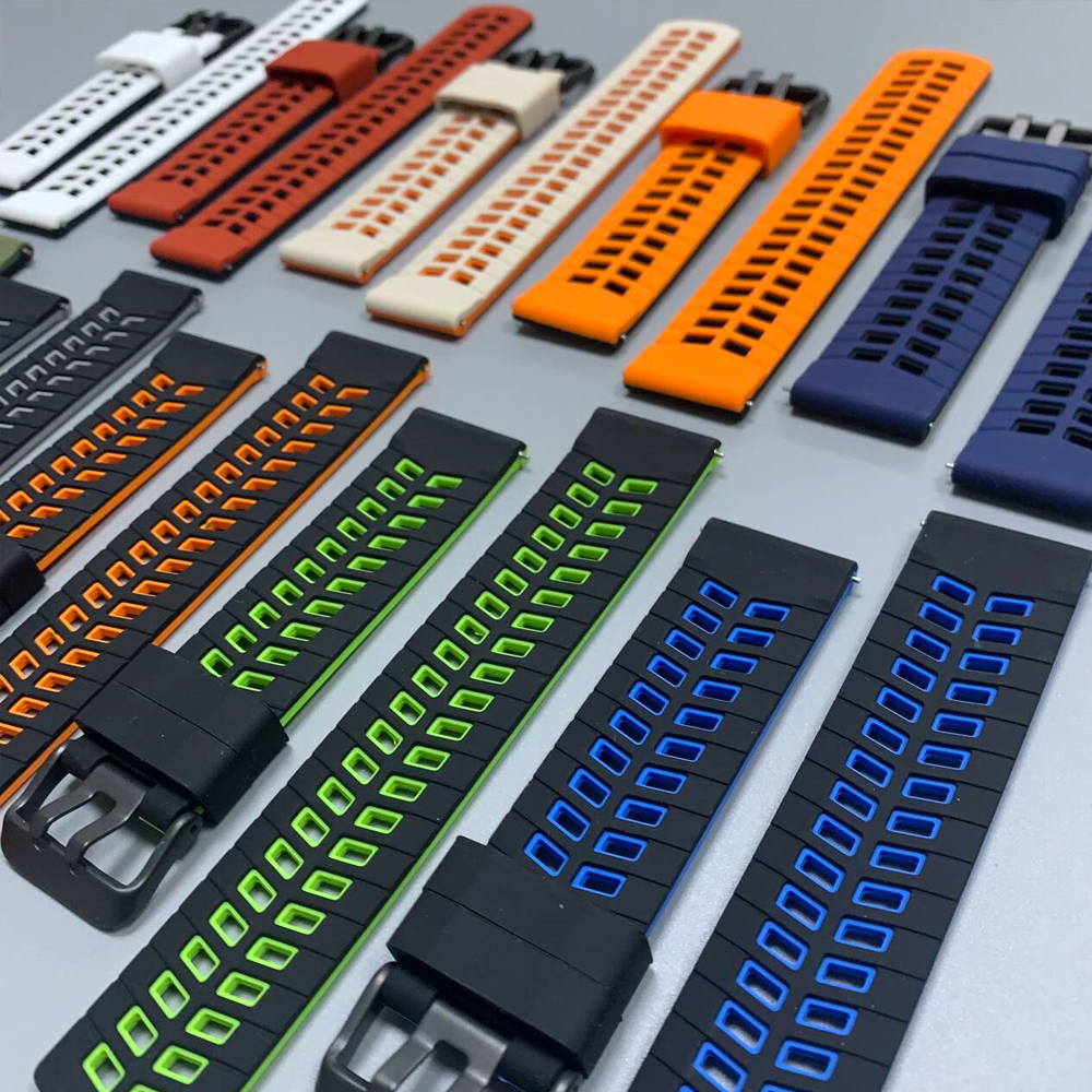 Silicone Smart Soft Strap For  - مراجعة Titan Watches Smartwatch وسعره