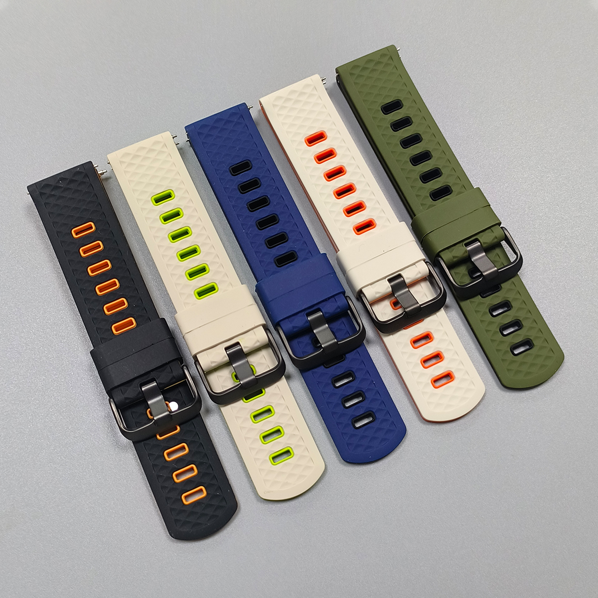 Silicone Strap 22mm For POLAR  - مراجعة Titan Watches Smartwatch وسعره