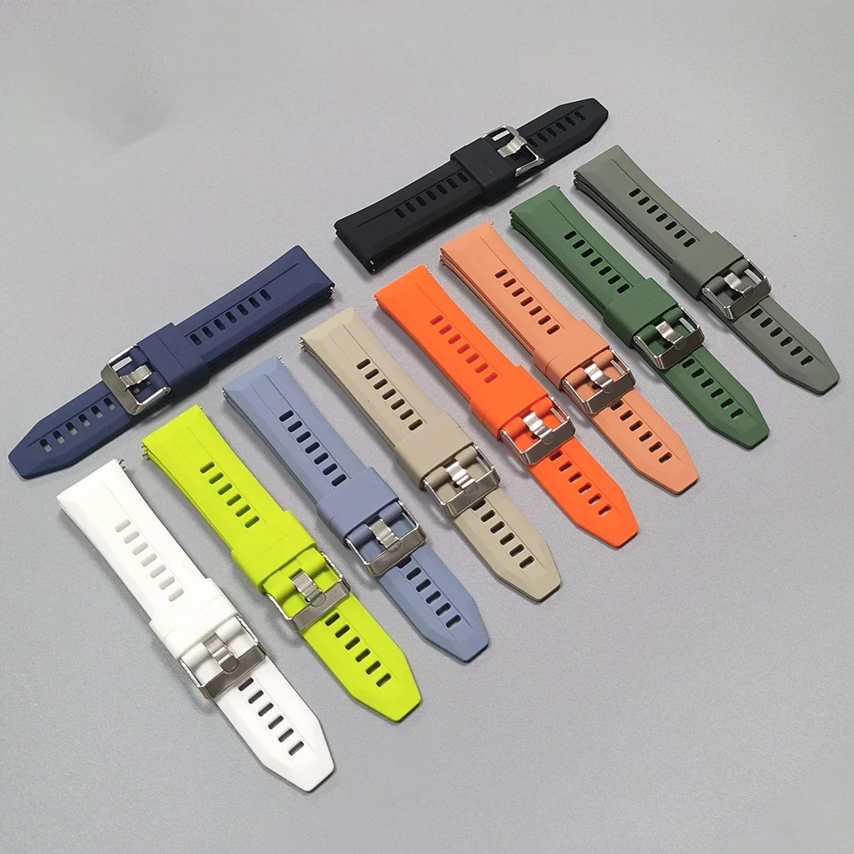 Sports Rubber Watch Strap 22mm - مراجعة Titan Watches Smartwatch وسعره